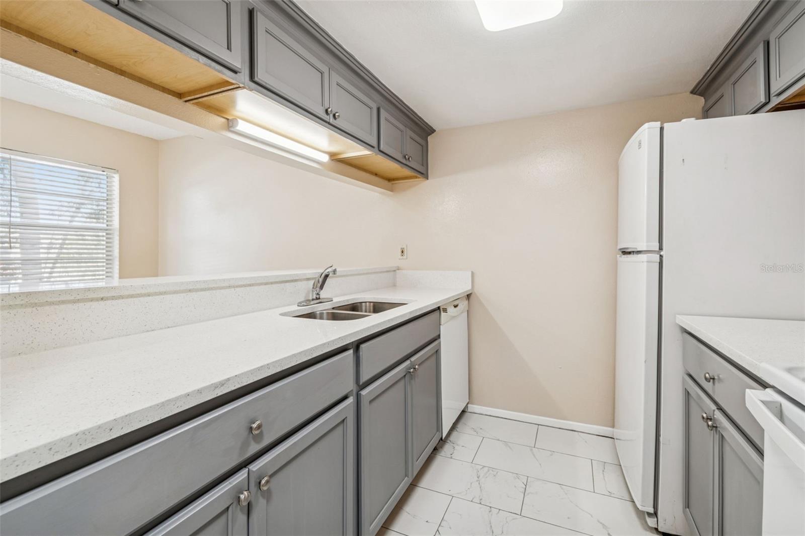 Image 23 of 93 For 7015 Waterside Drive 1