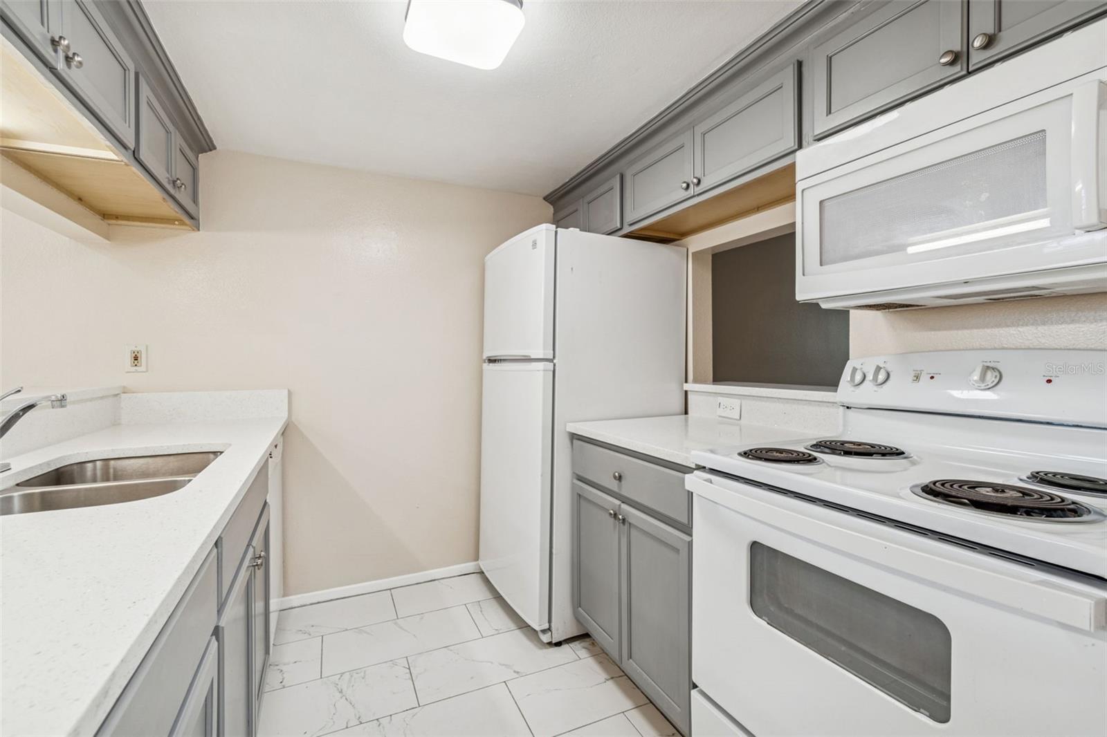 Image 24 of 93 For 7015 Waterside Drive 1