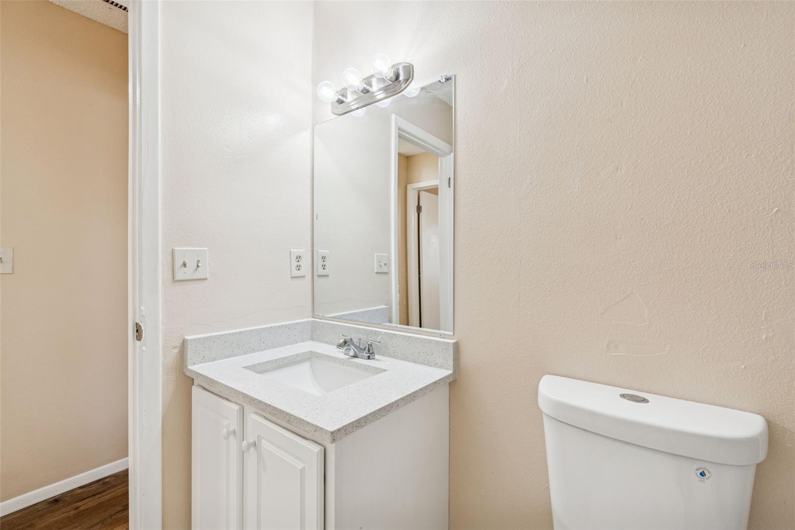 Image 40 of 93 For 7015 Waterside Drive 1