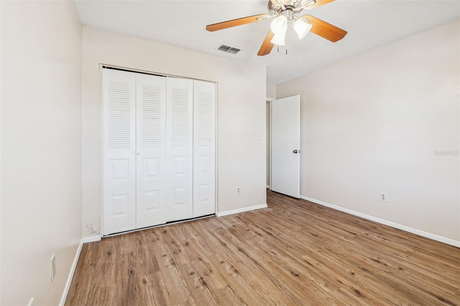 Image 43 of 93 For 7015 Waterside Drive 1