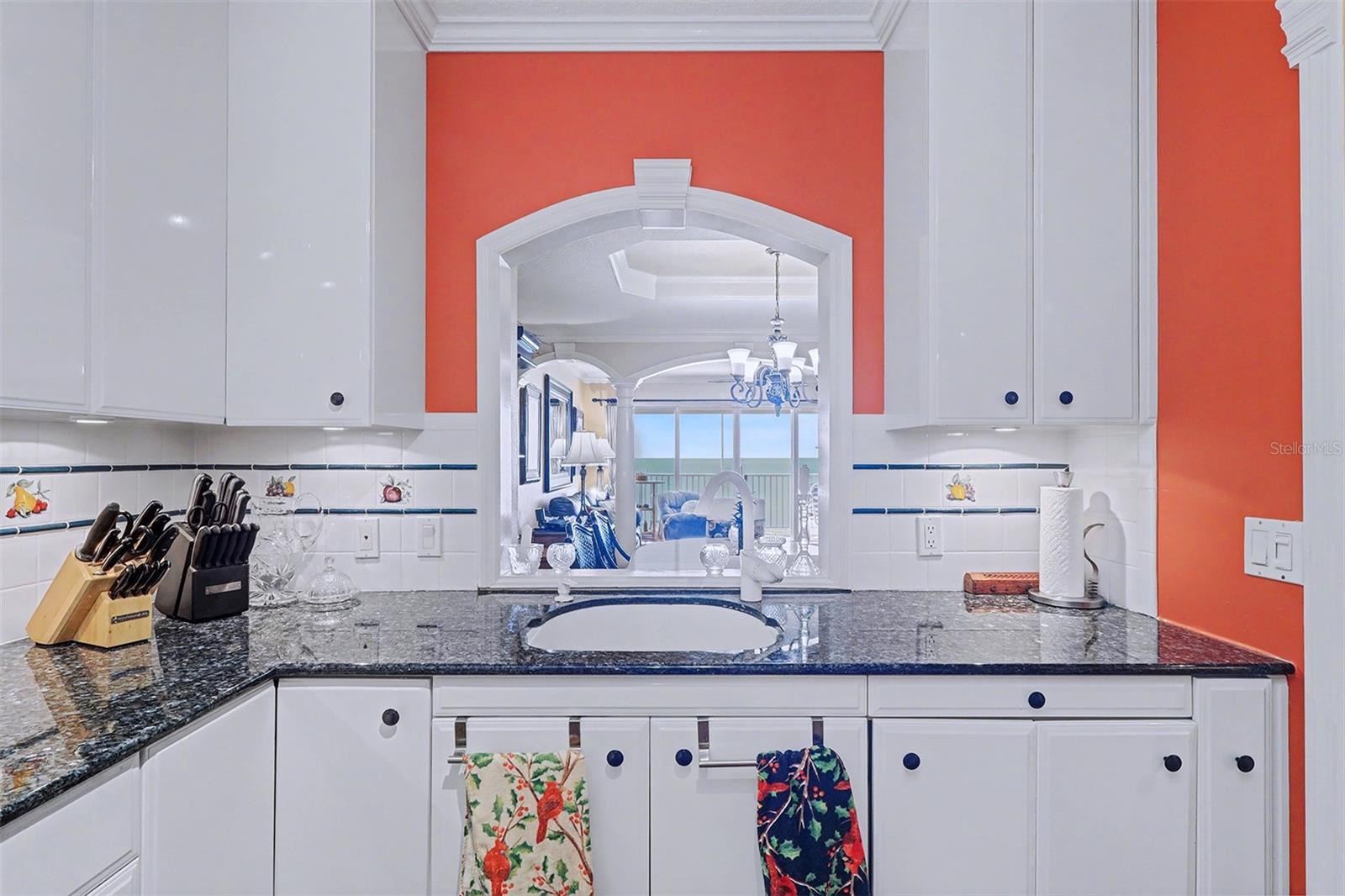 Image 24 of 56 For 16500 Gulf Boulevard 755