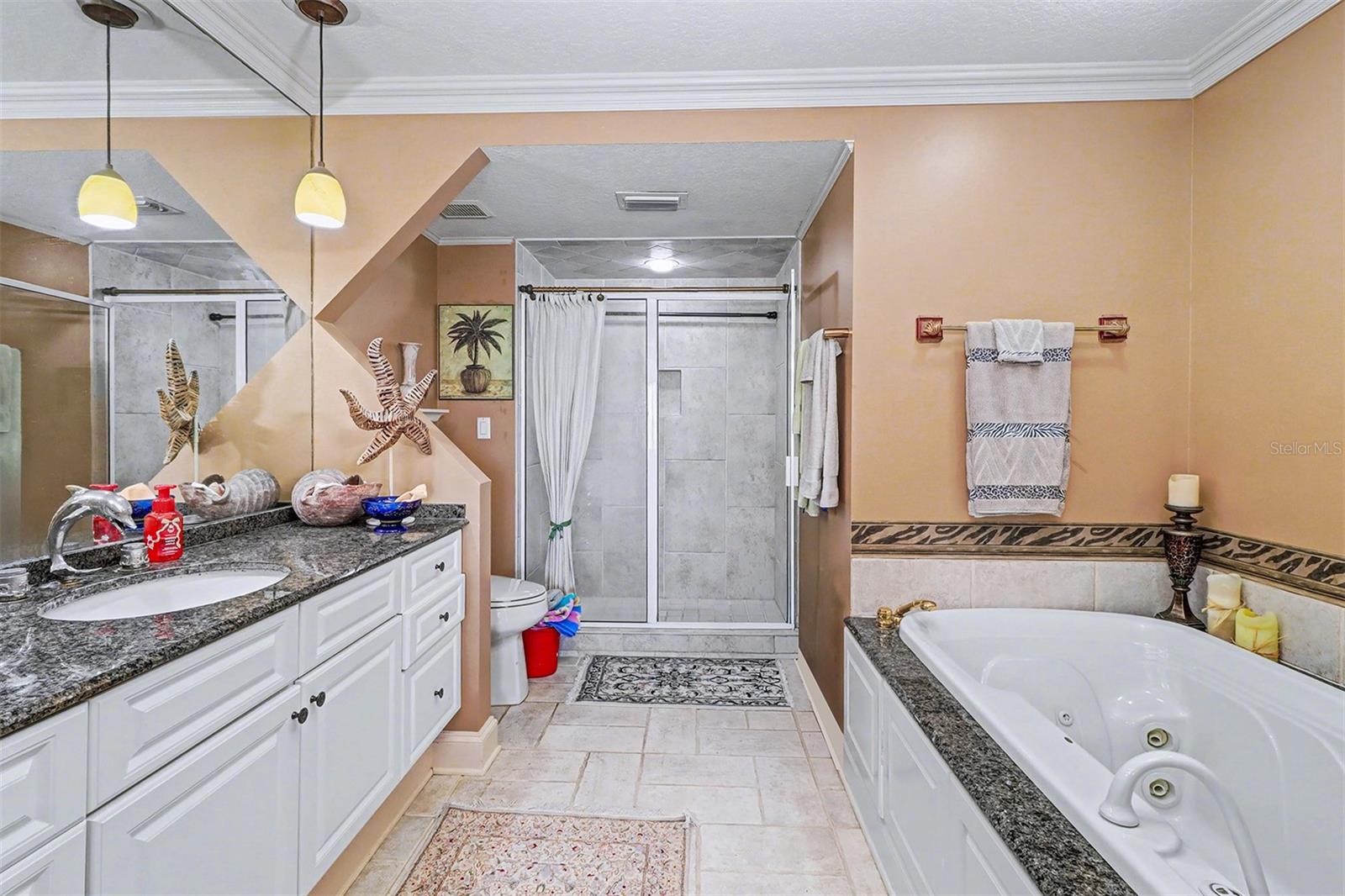 Image 29 of 56 For 16500 Gulf Boulevard 755