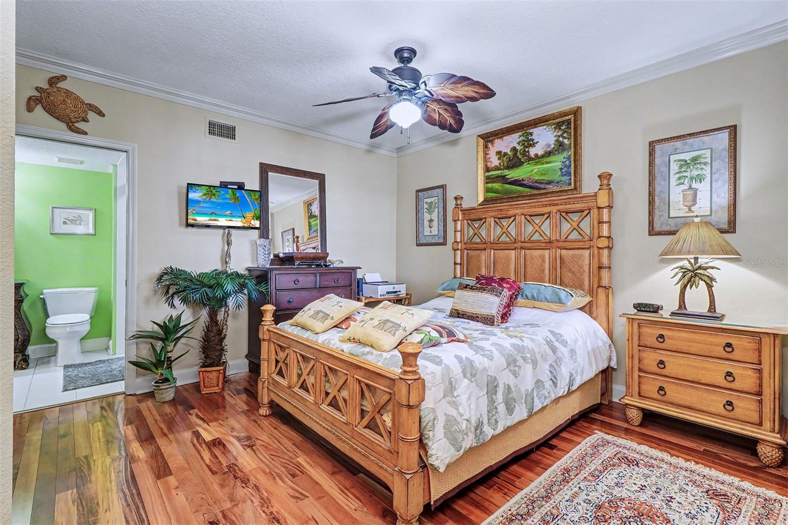 Image 31 of 56 For 16500 Gulf Boulevard 755