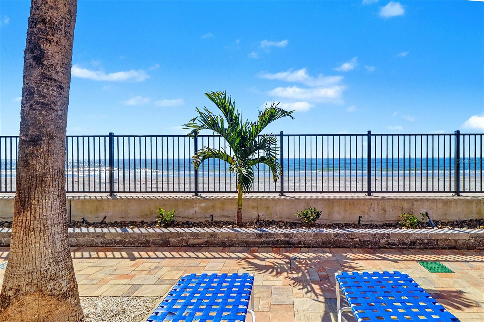 Image 38 of 56 For 16500 Gulf Boulevard 755