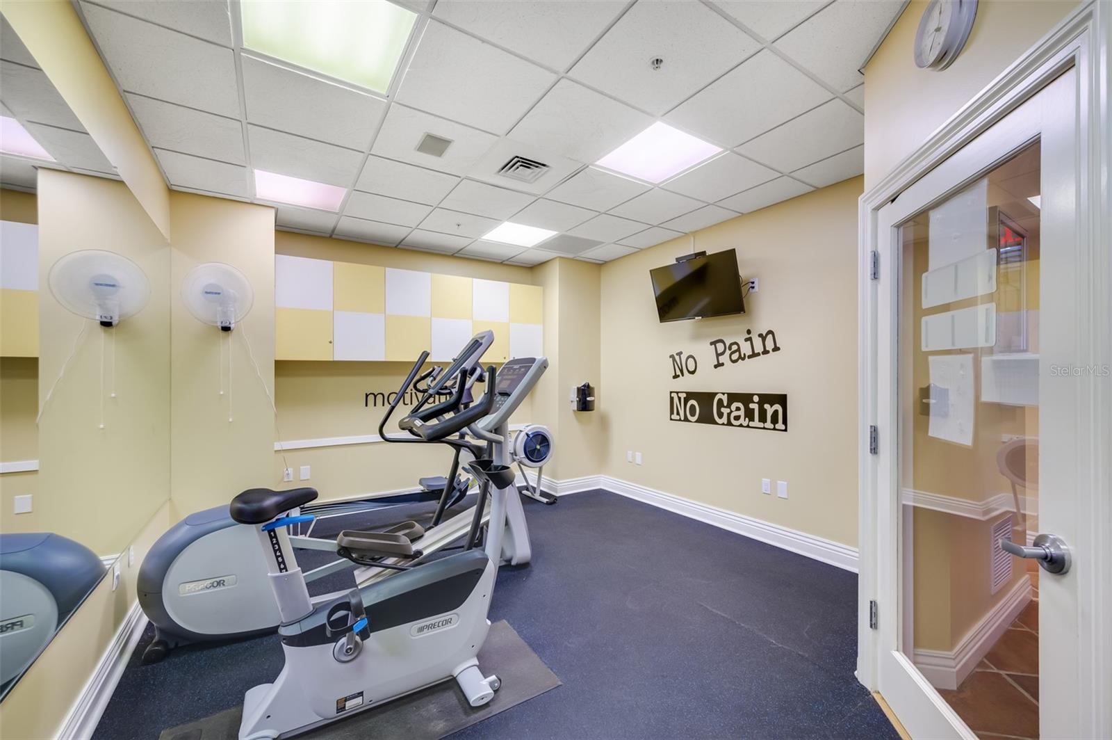 Image 41 of 56 For 16500 Gulf Boulevard 755