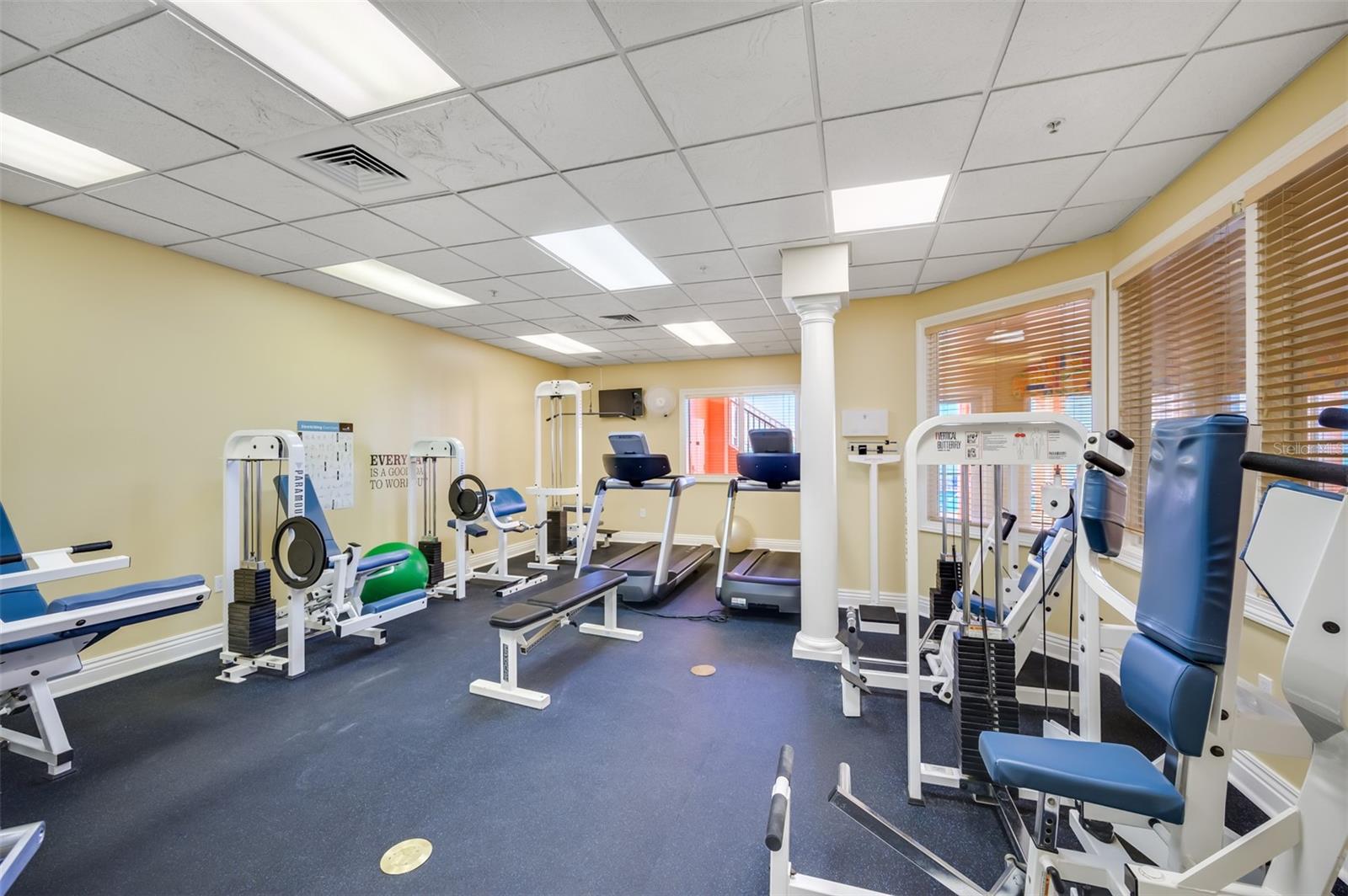 Image 42 of 56 For 16500 Gulf Boulevard 755