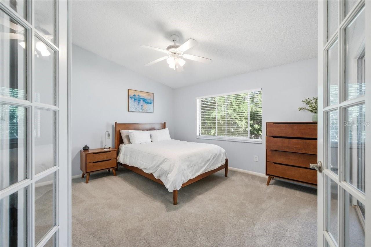 Listing photo id 12 for 14820 Par Club Circle