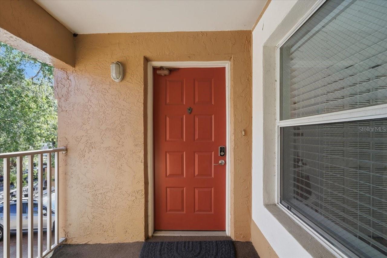 Listing photo id 0 for 14820 Par Club Circle