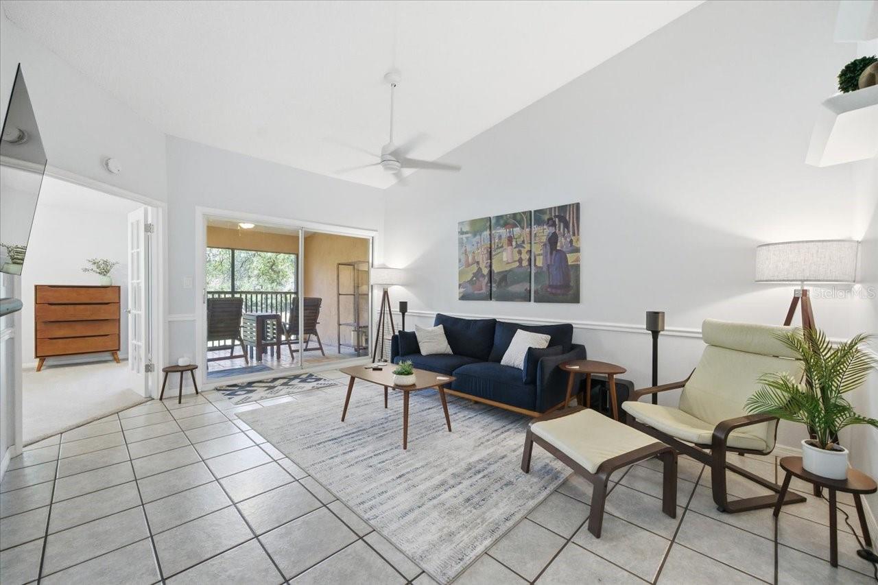 Listing photo id 1 for 14820 Par Club Circle