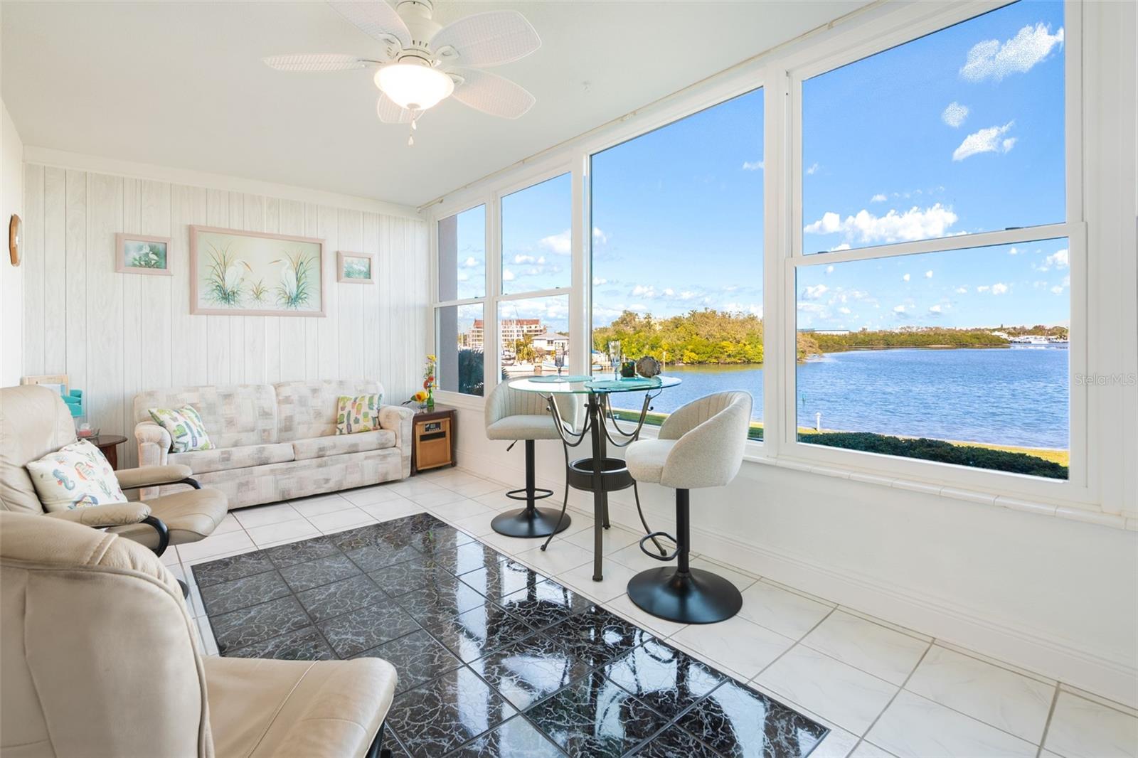 Image 14 of 45 For 1847 Shore Drive S 204