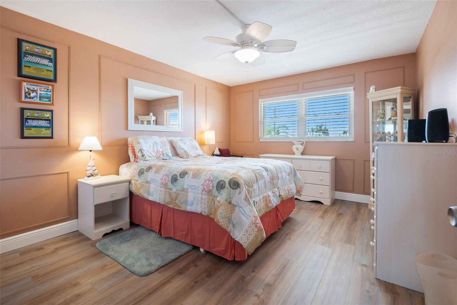 Image 16 of 45 For 1847 Shore Drive S 204