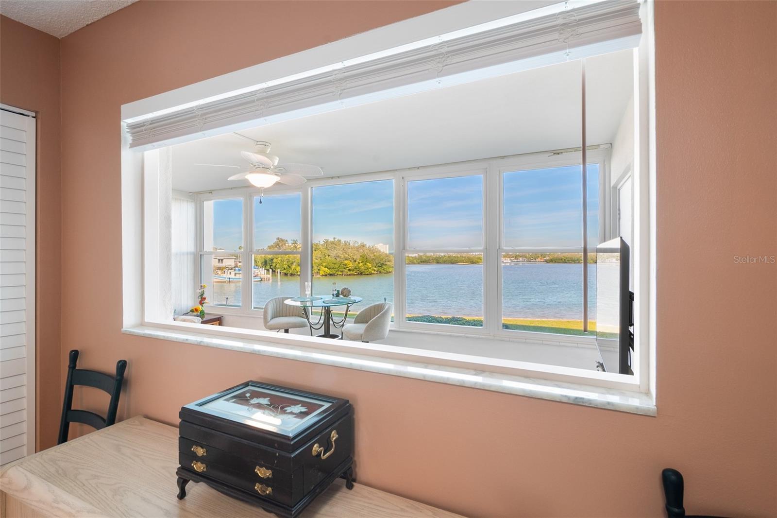 Image 20 of 45 For 1847 Shore Drive S 204