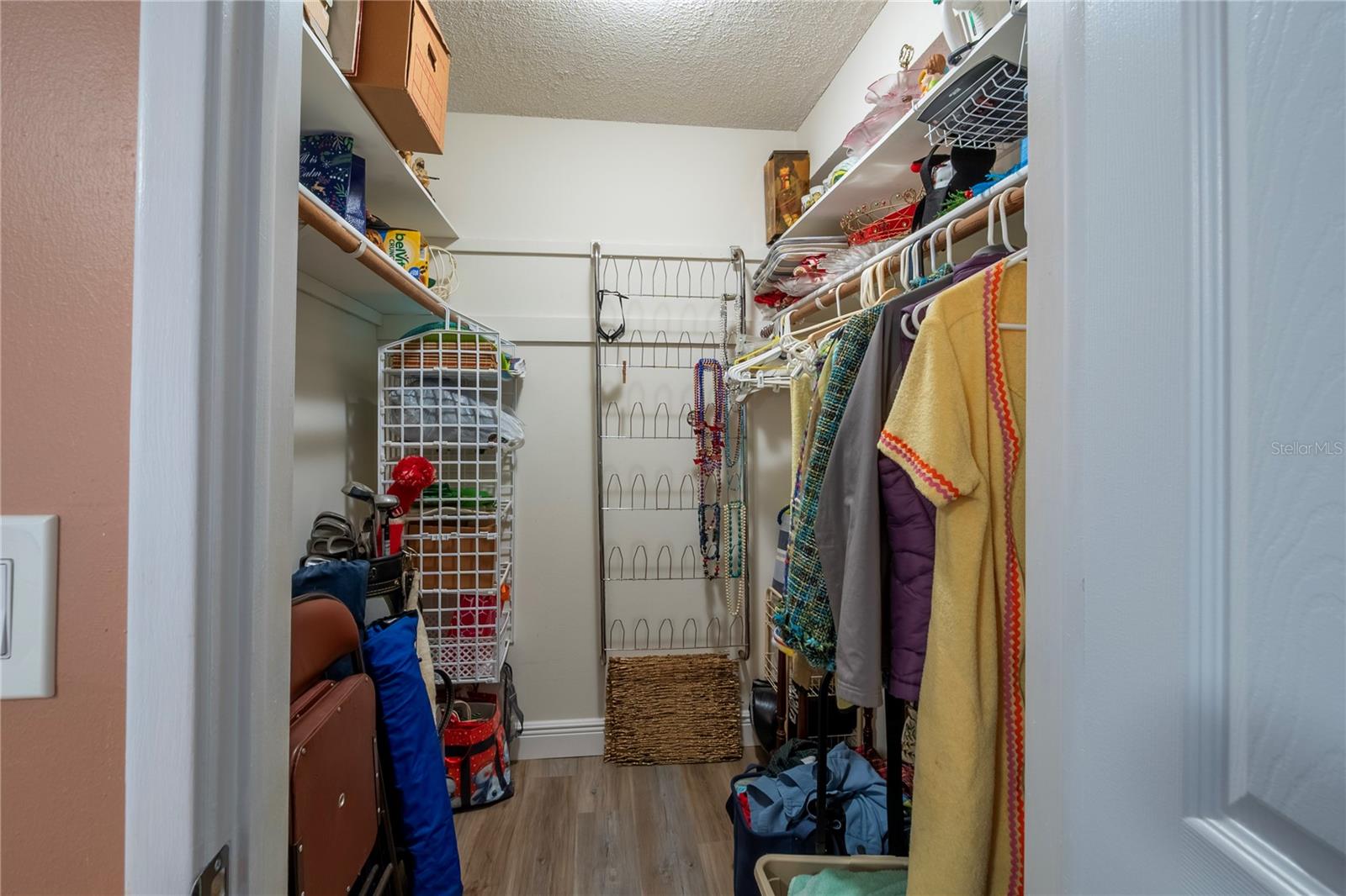 Image 21 of 45 For 1847 Shore Drive S 204