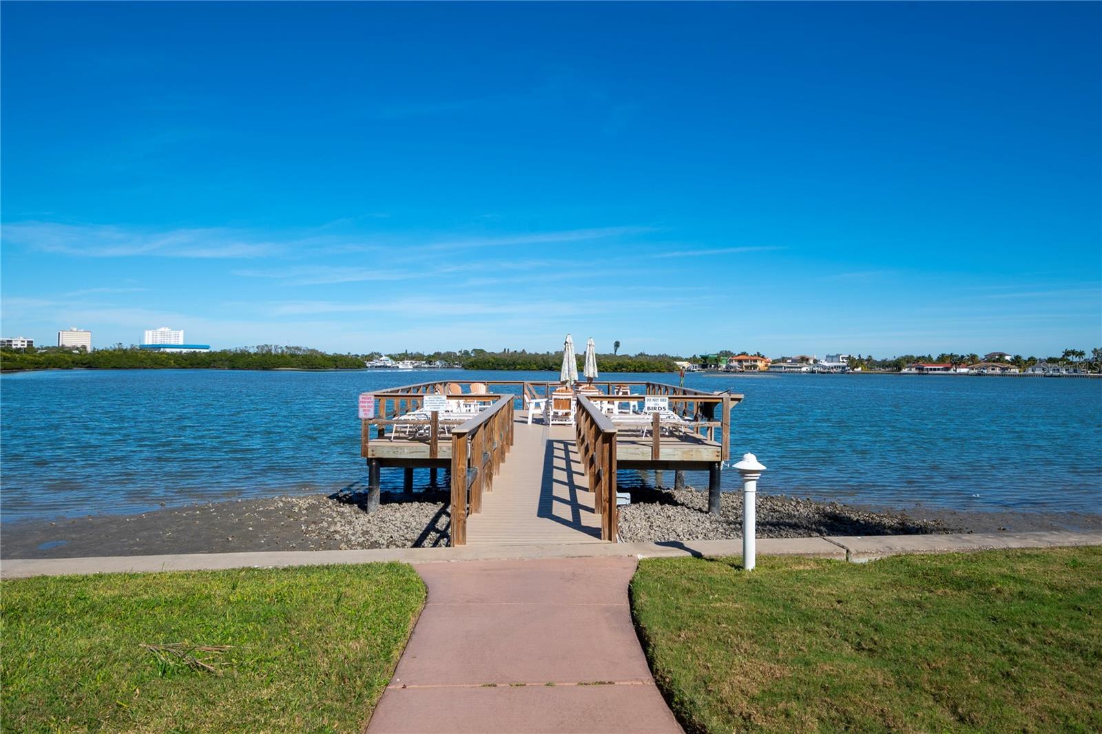 Image 27 of 45 For 1847 Shore Drive S 204