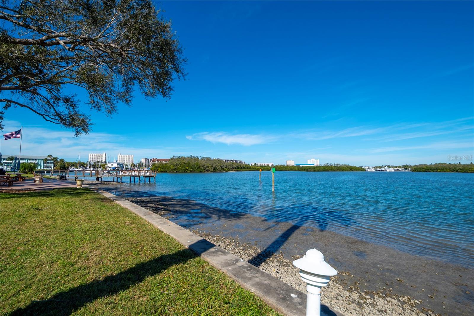 Image 31 of 45 For 1847 Shore Drive S 204