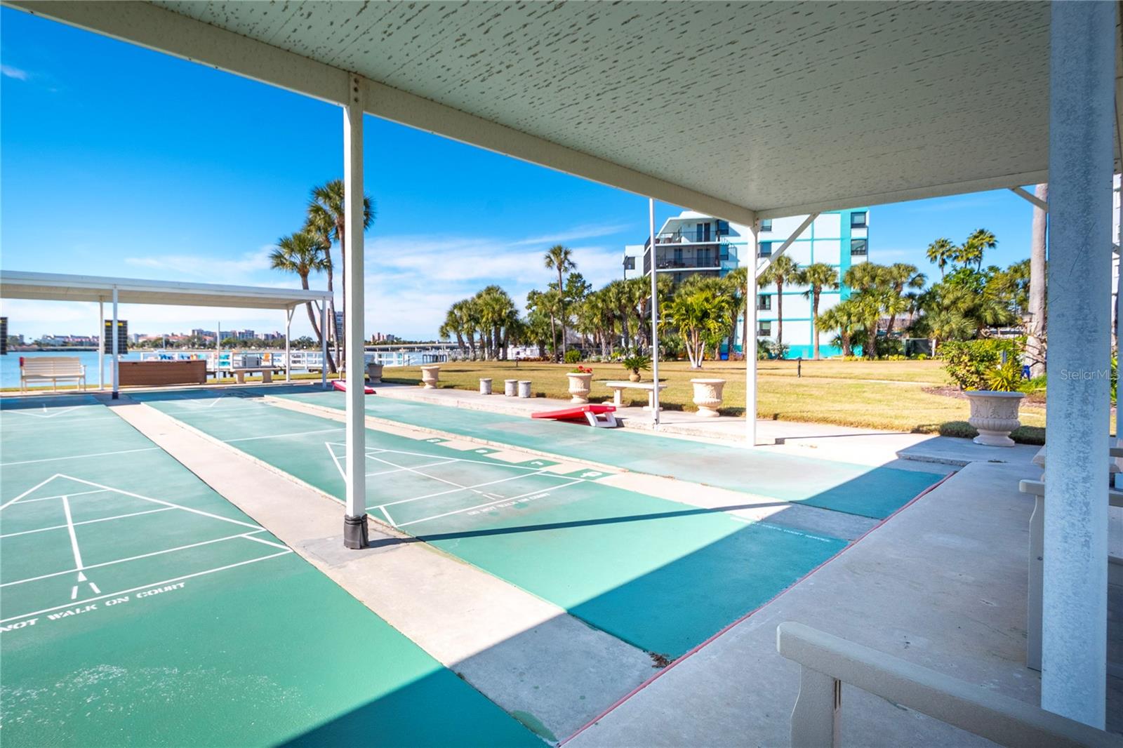 Image 42 of 45 For 1847 Shore Drive S 204