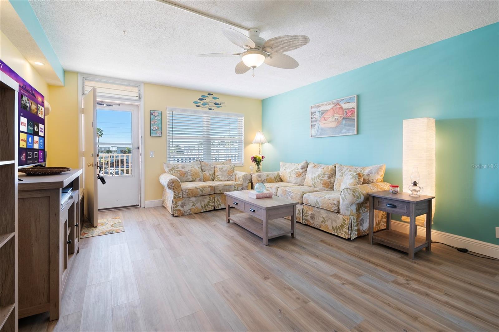 Image 6 of 45 For 1847 Shore Drive S 204