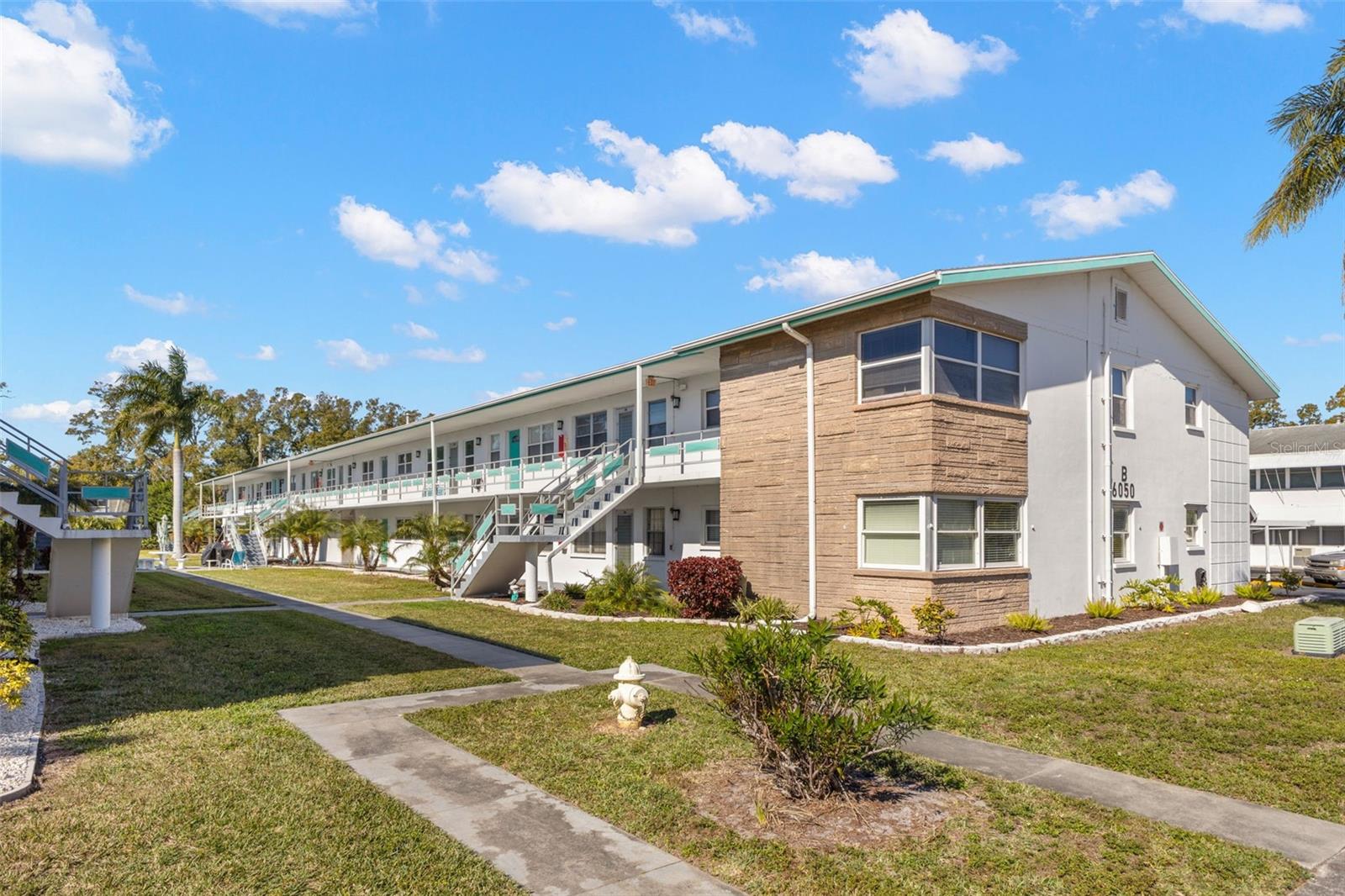 Image 21 of 26 For 6050 21st Street N 17