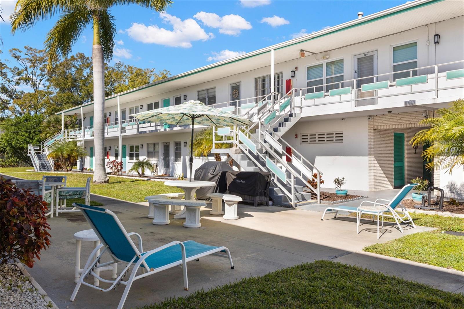 Image 3 of 26 For 6050 21st Street N 17