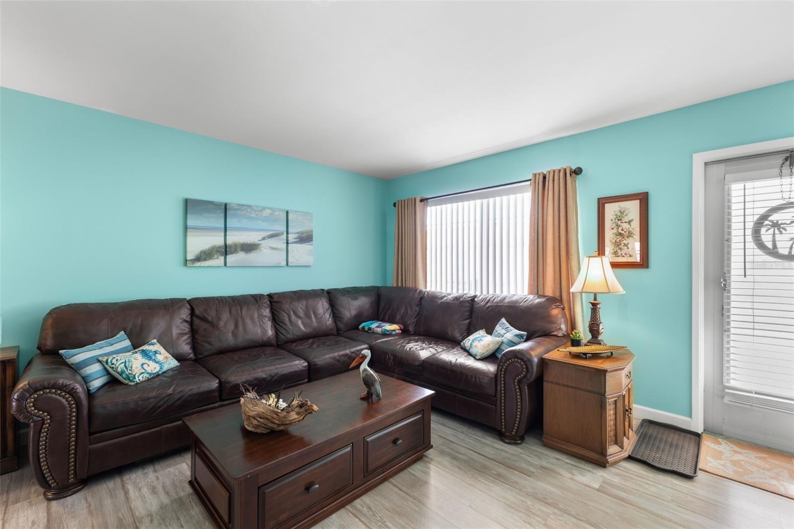 Image 4 of 26 For 6050 21st Street N 17