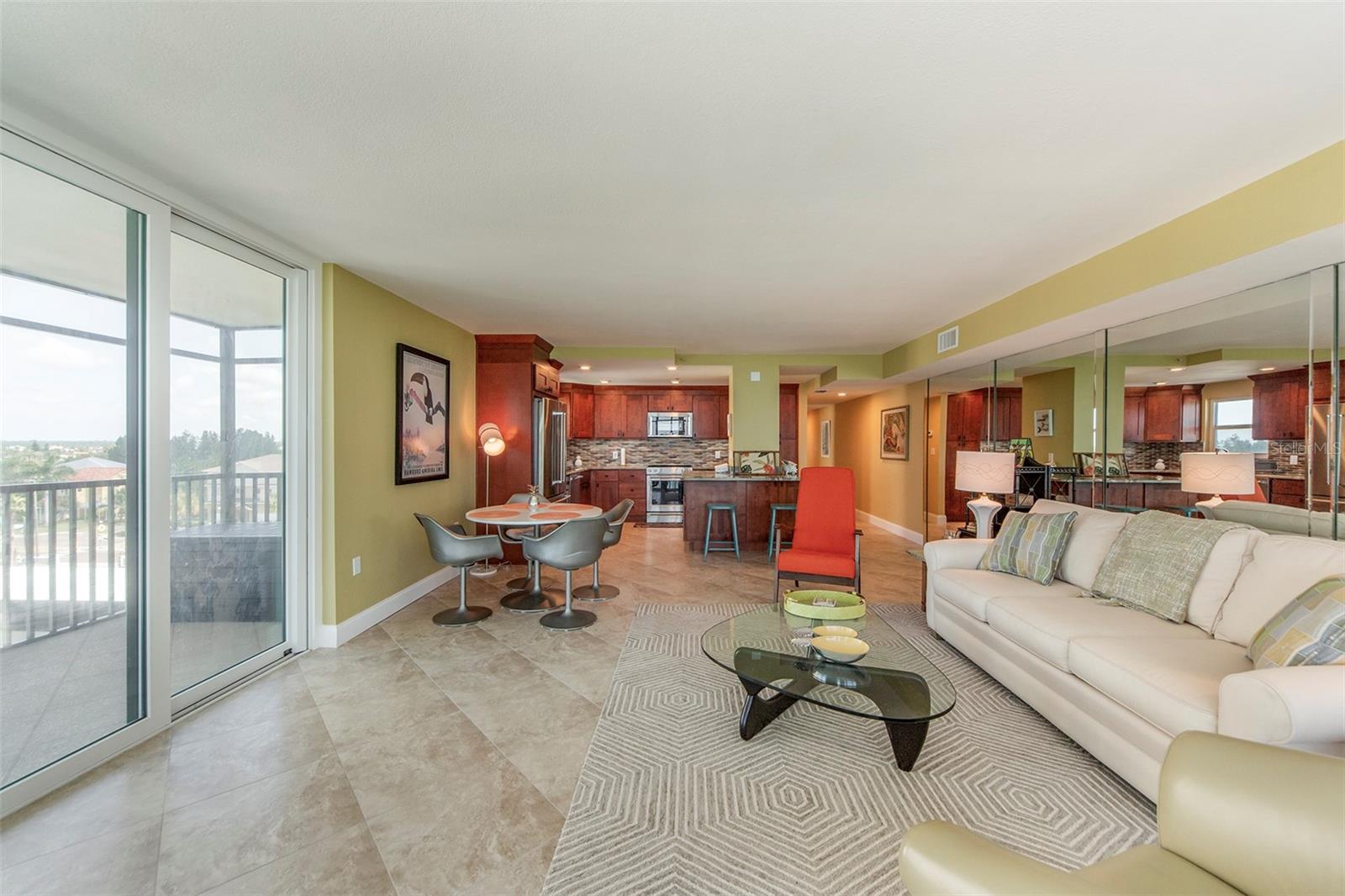 Image 12 of 35 For 15400 Gulf Boulevard 505