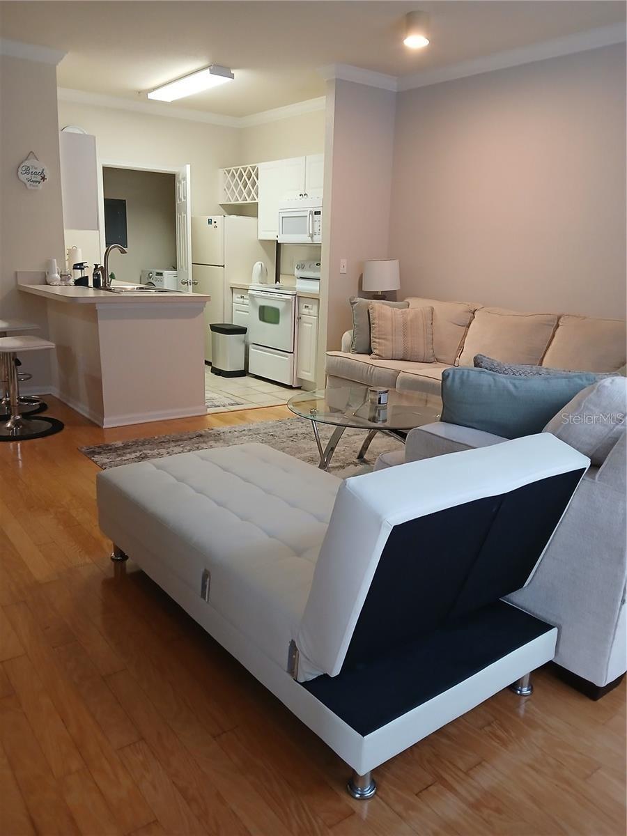 Image 3 of 21 For 1216 Missouri Avenue 218