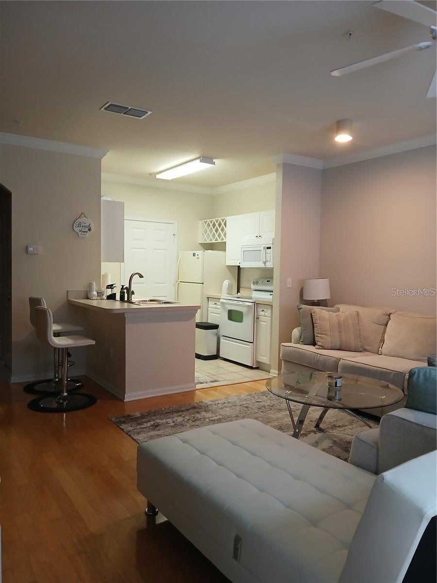 Image 5 of 21 For 1216 Missouri Avenue 218