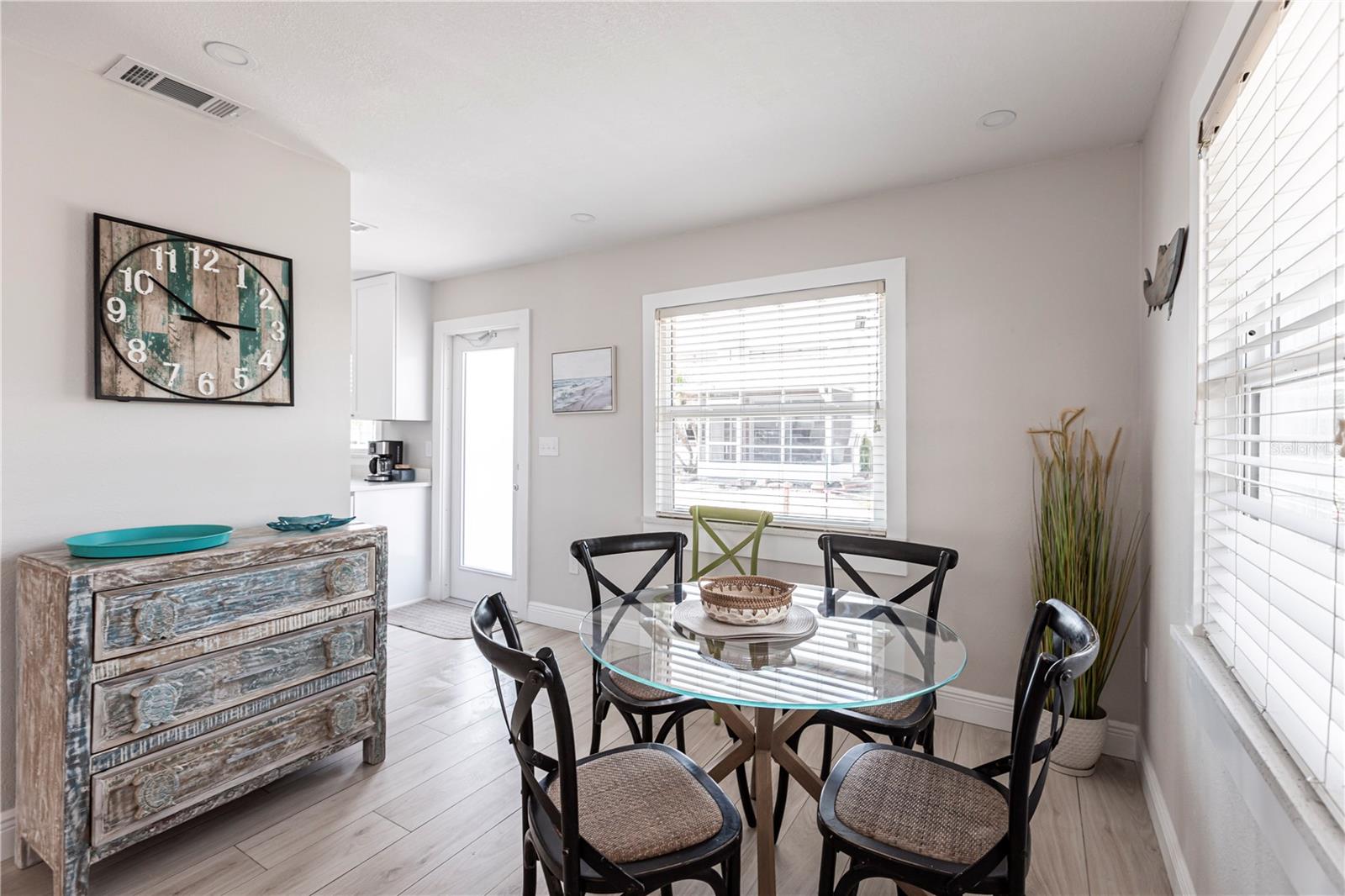 Image 12 of 29 For 6020 Midnight Pass Road 56