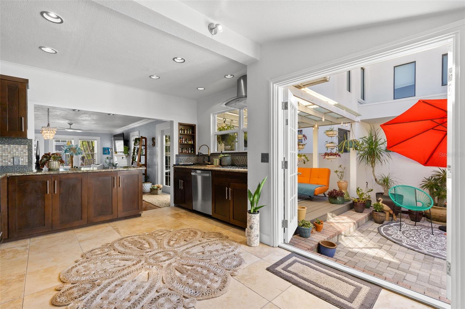 Image 16 of 40 For 2245 3rd Avenue N