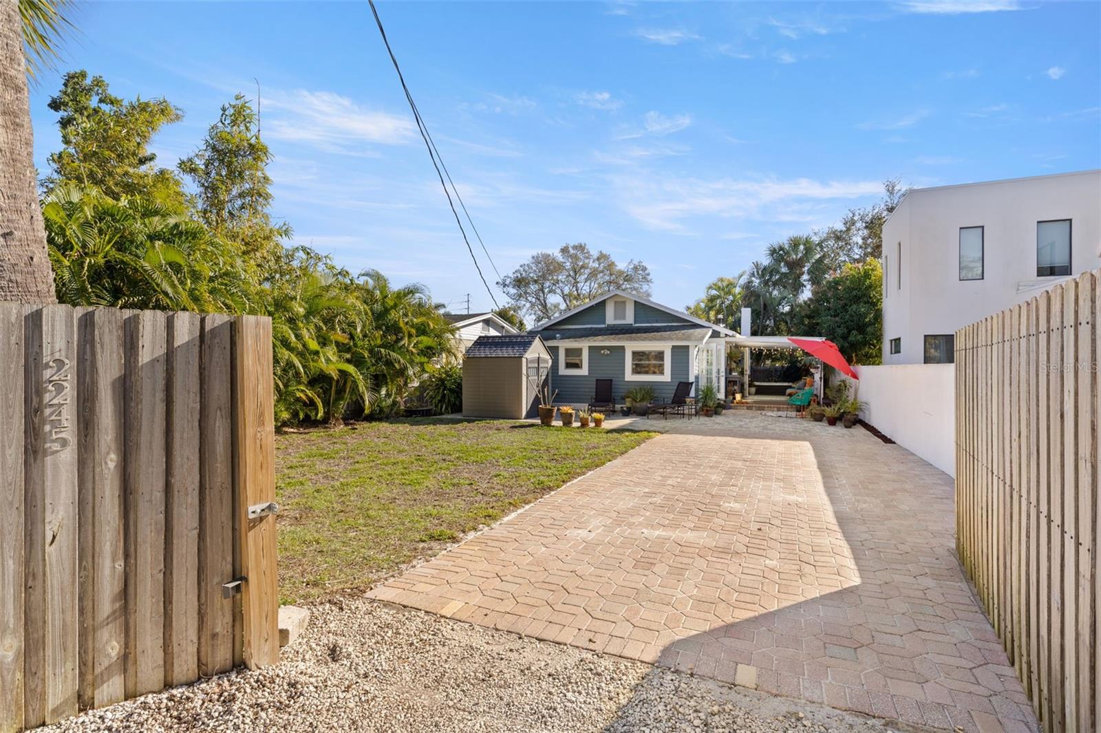 Image 39 of 40 For 2245 3rd Avenue N