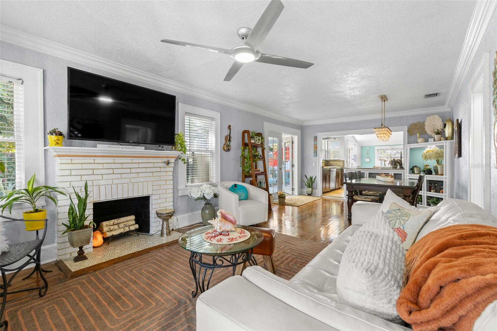 Image 4 of 40 For 2245 3rd Avenue N