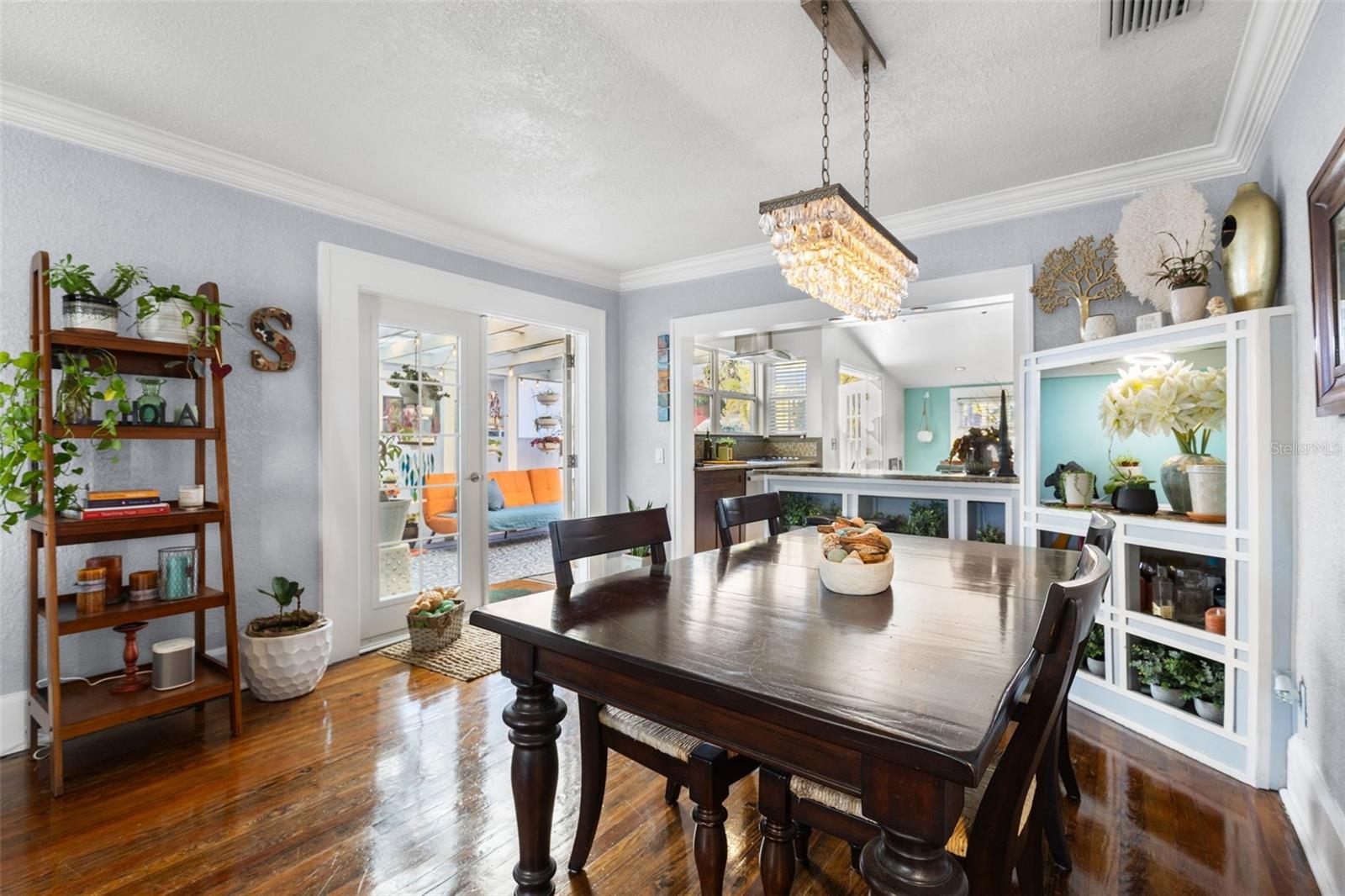 Image 8 of 40 For 2245 3rd Avenue N