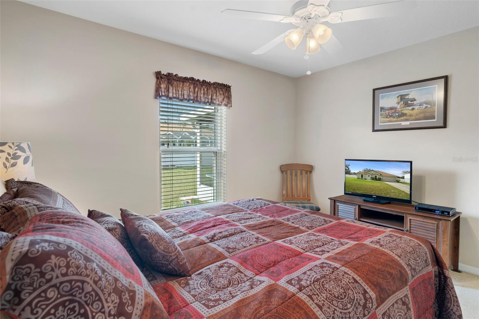 Image 24 of 34 For 12255 Linden Drive