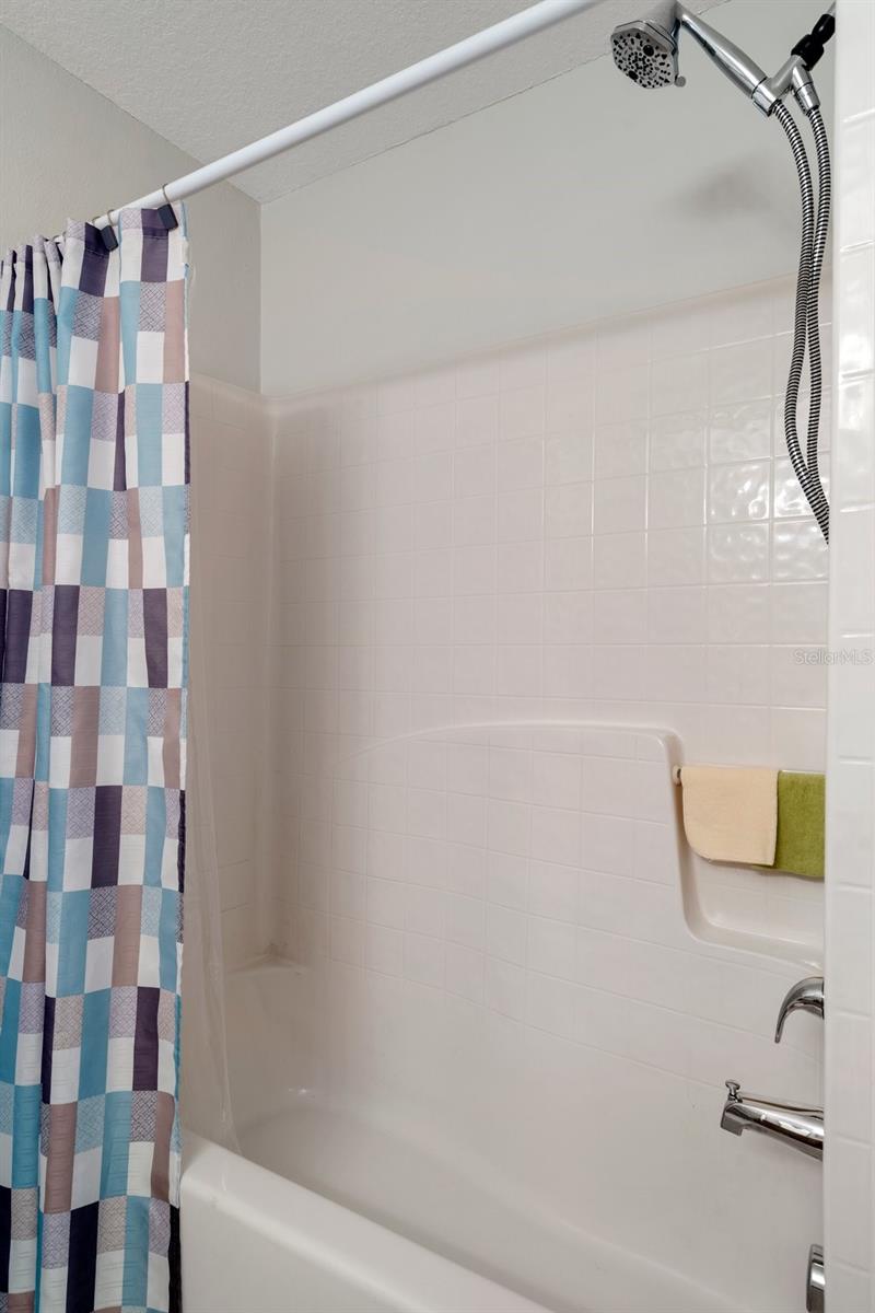 Image 29 of 34 For 12255 Linden Drive