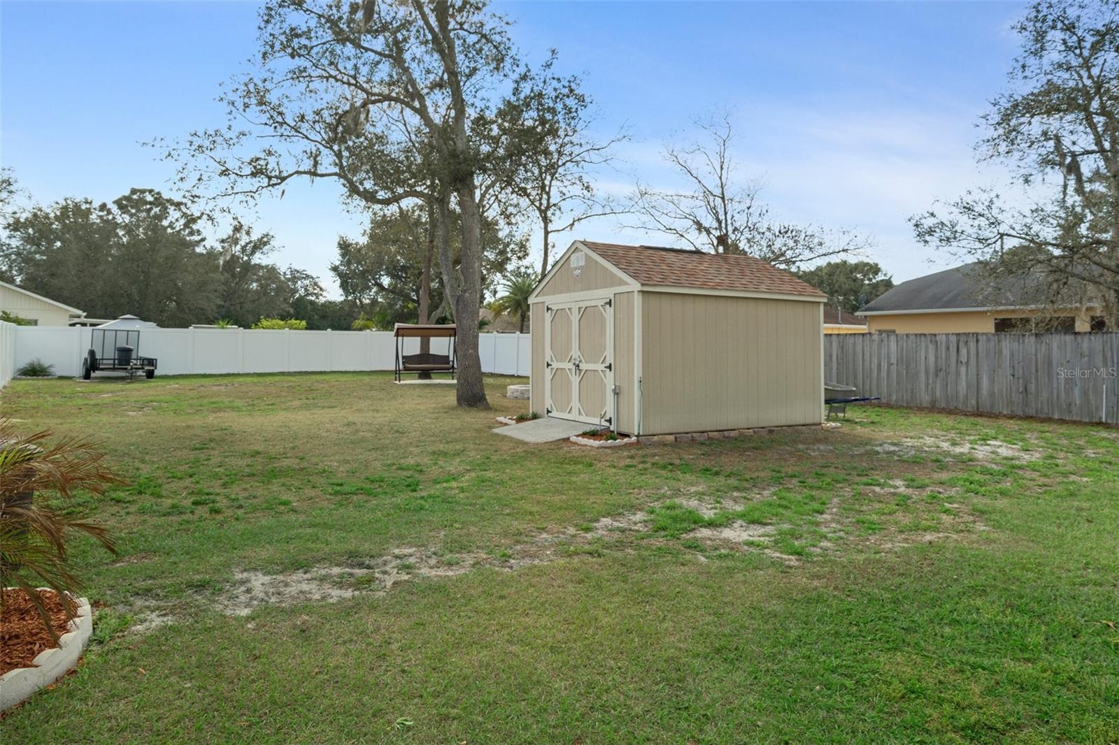 Image 33 of 34 For 12255 Linden Drive