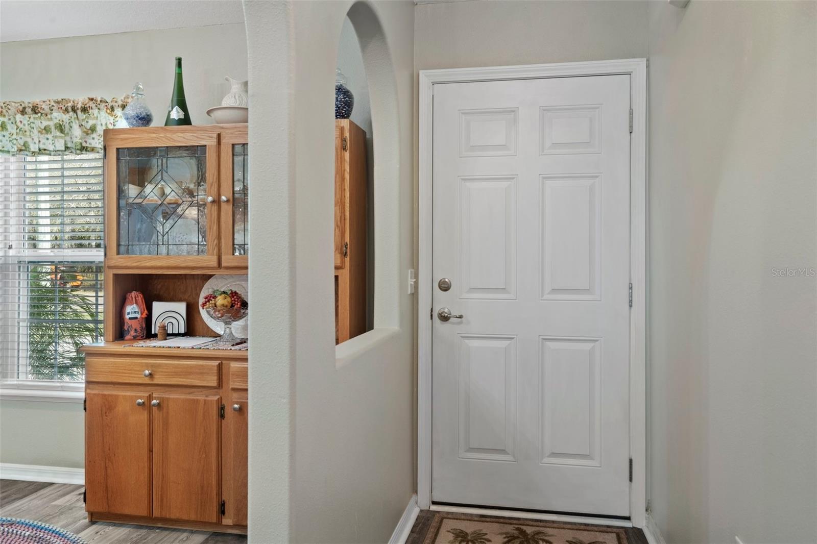 Image 7 of 34 For 12255 Linden Drive