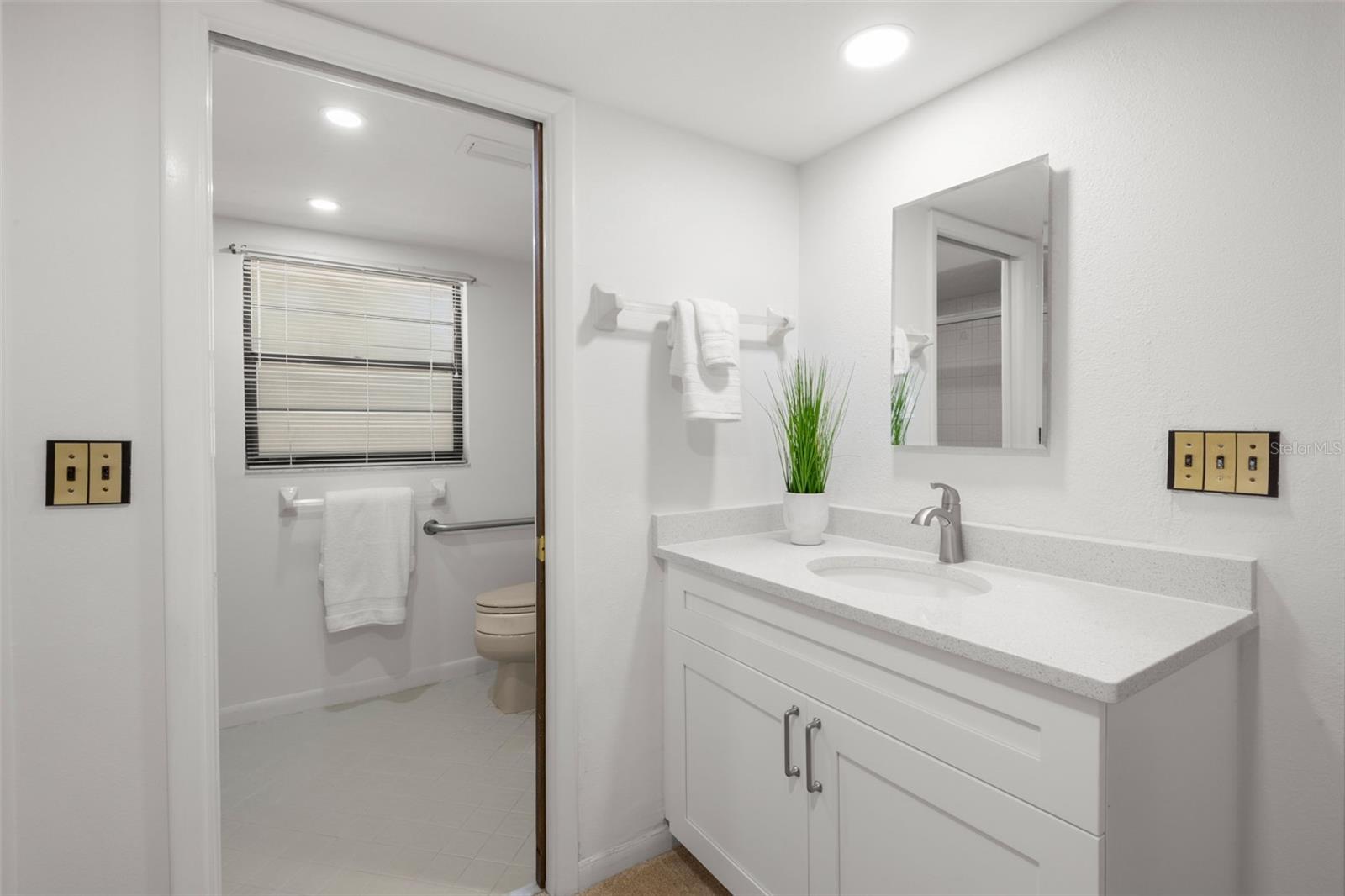 Image 32 of 83 For 5432 Neff Lake Road