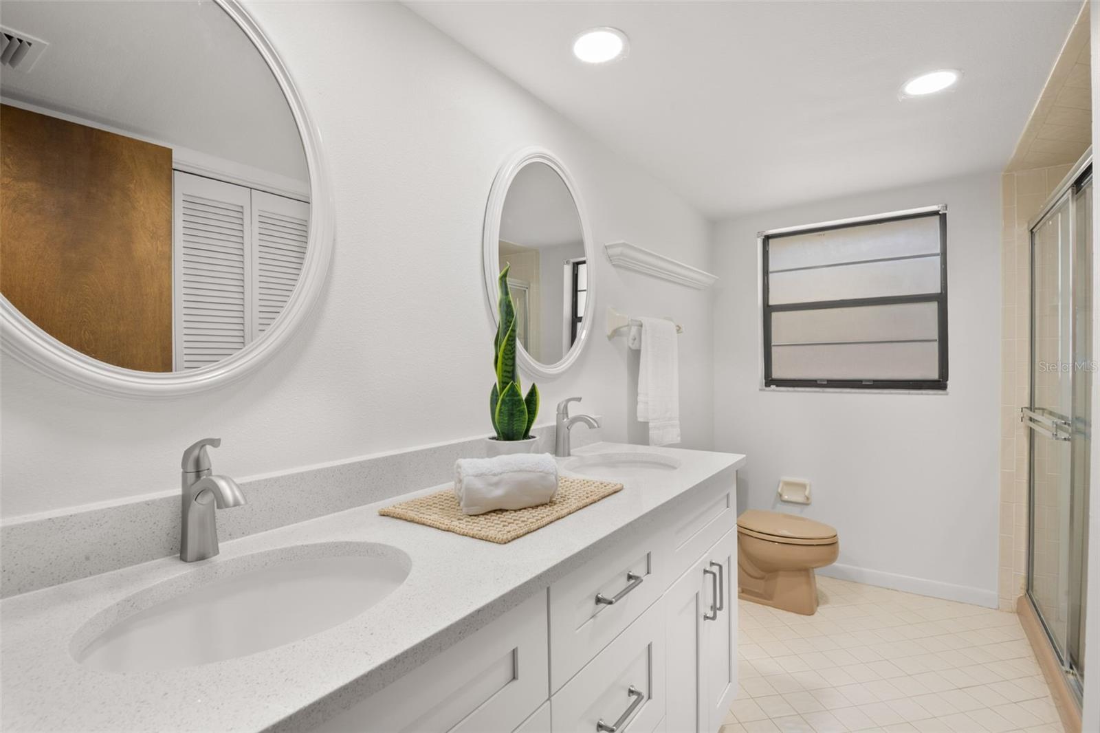 Image 37 of 83 For 5432 Neff Lake Road