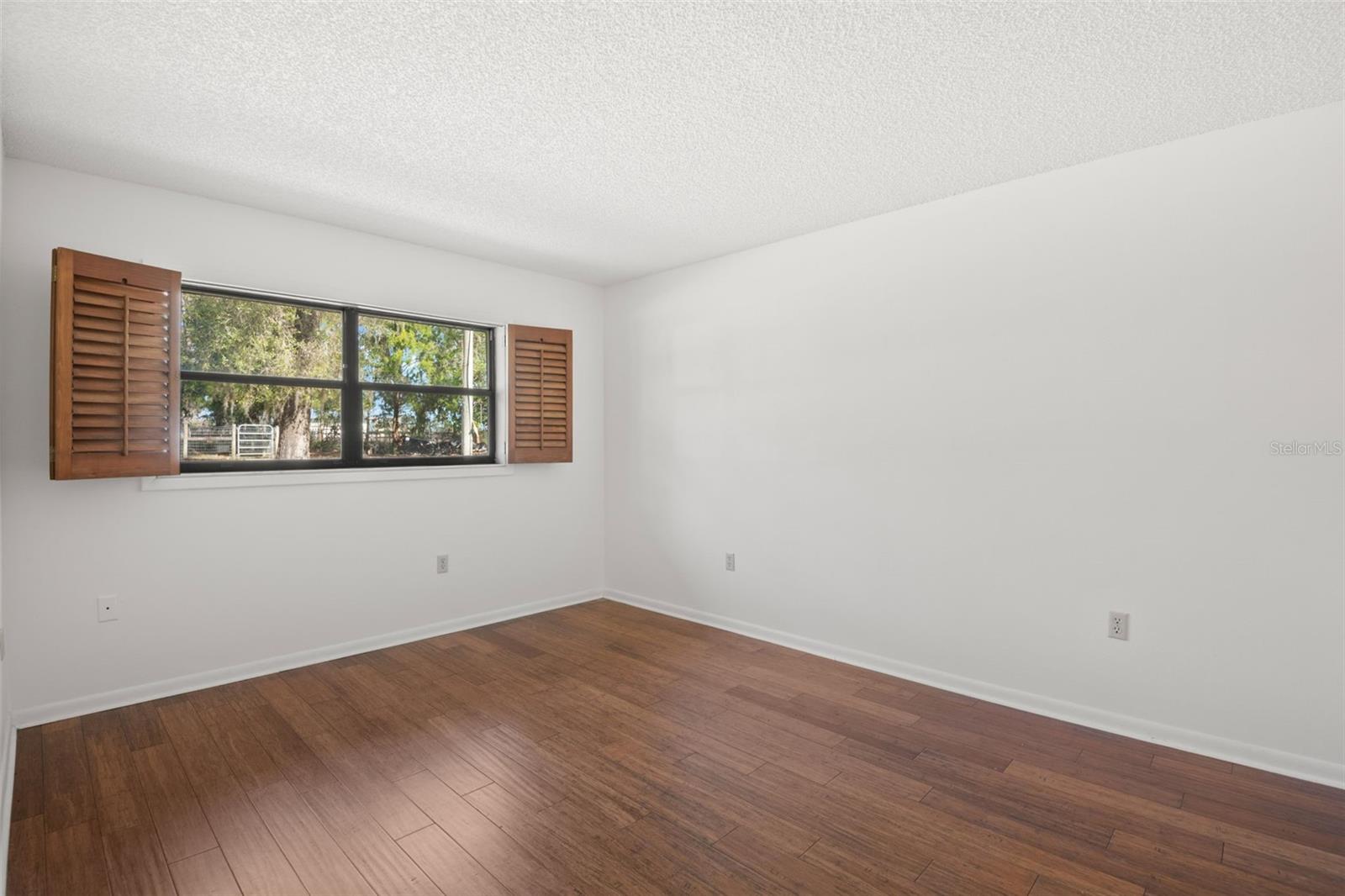 Image 39 of 83 For 5432 Neff Lake Road