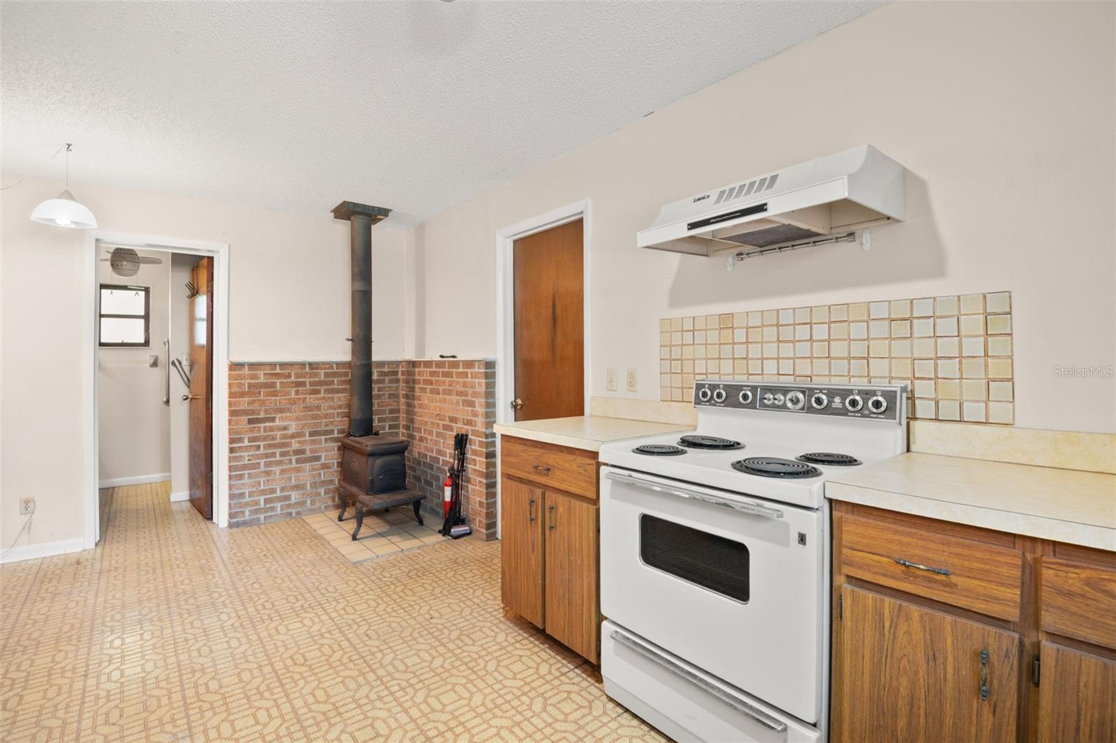 Image 54 of 83 For 5432 Neff Lake Road