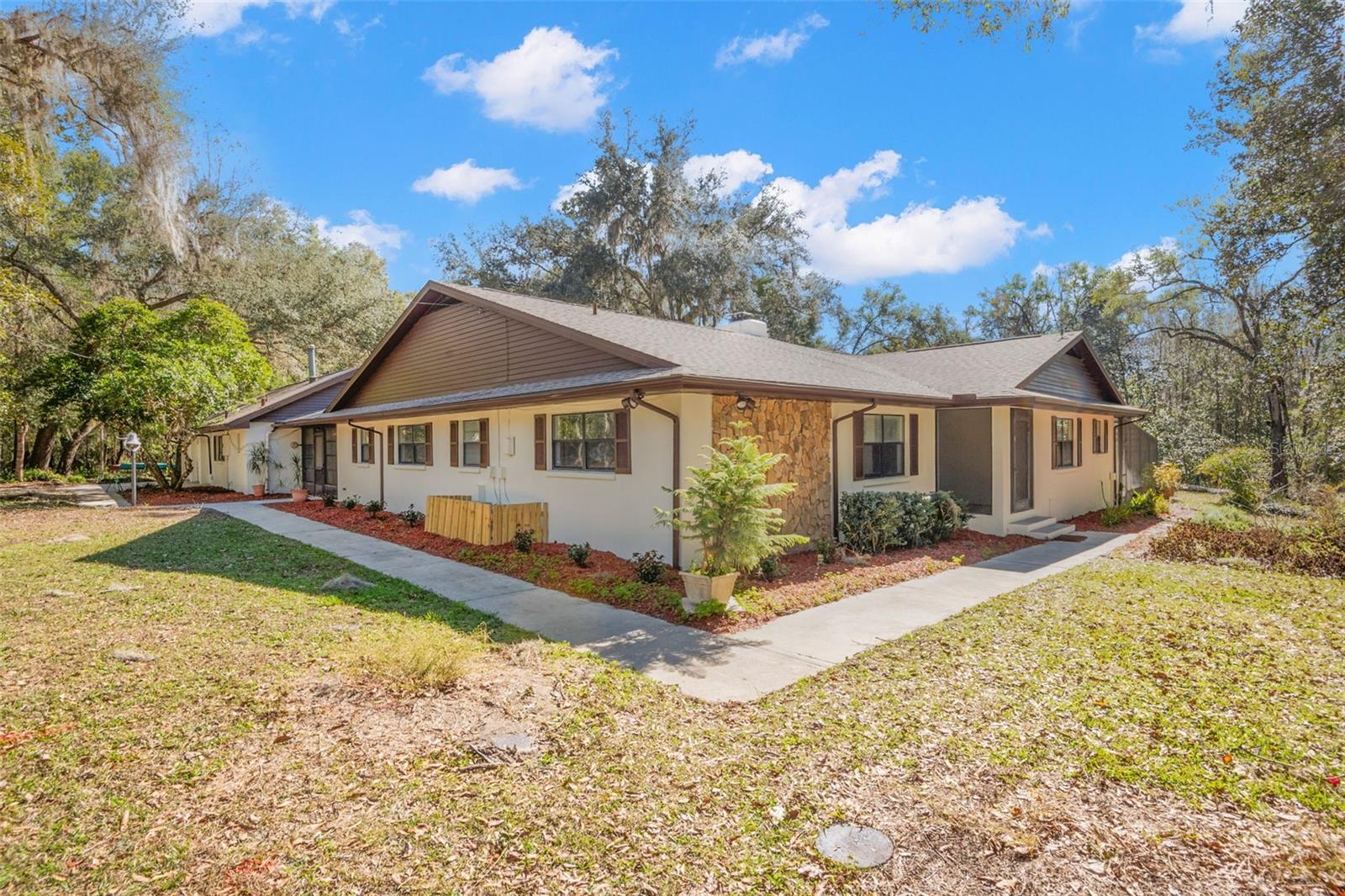 Image 9 of 83 For 5432 Neff Lake Road