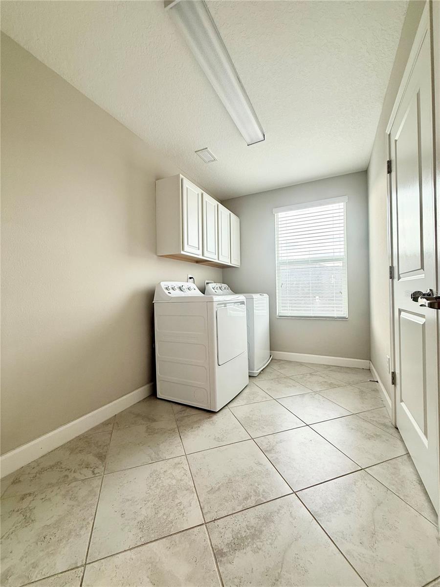 Image 18 of 27 For 3192 Calvano Drive