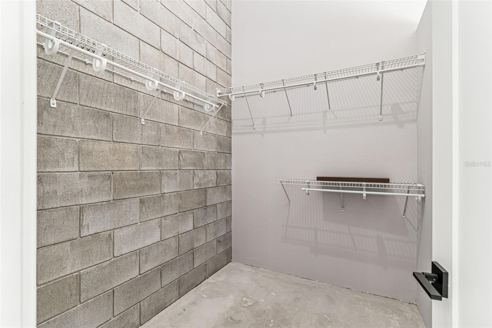 Image 22 of 34 For 3107 De Leon Street 5