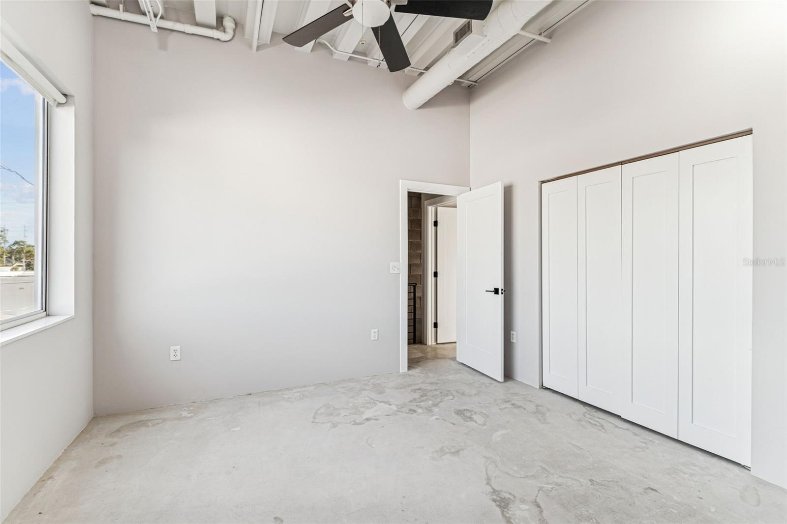 Image 24 of 34 For 3107 De Leon Street 5