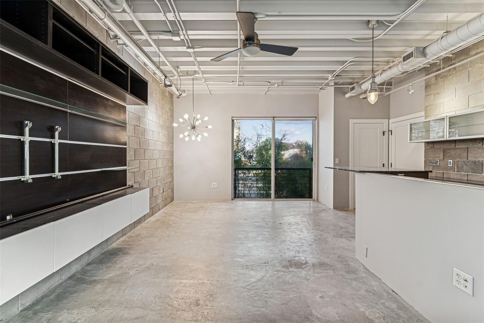 Image 6 of 34 For 3107 De Leon Street 5