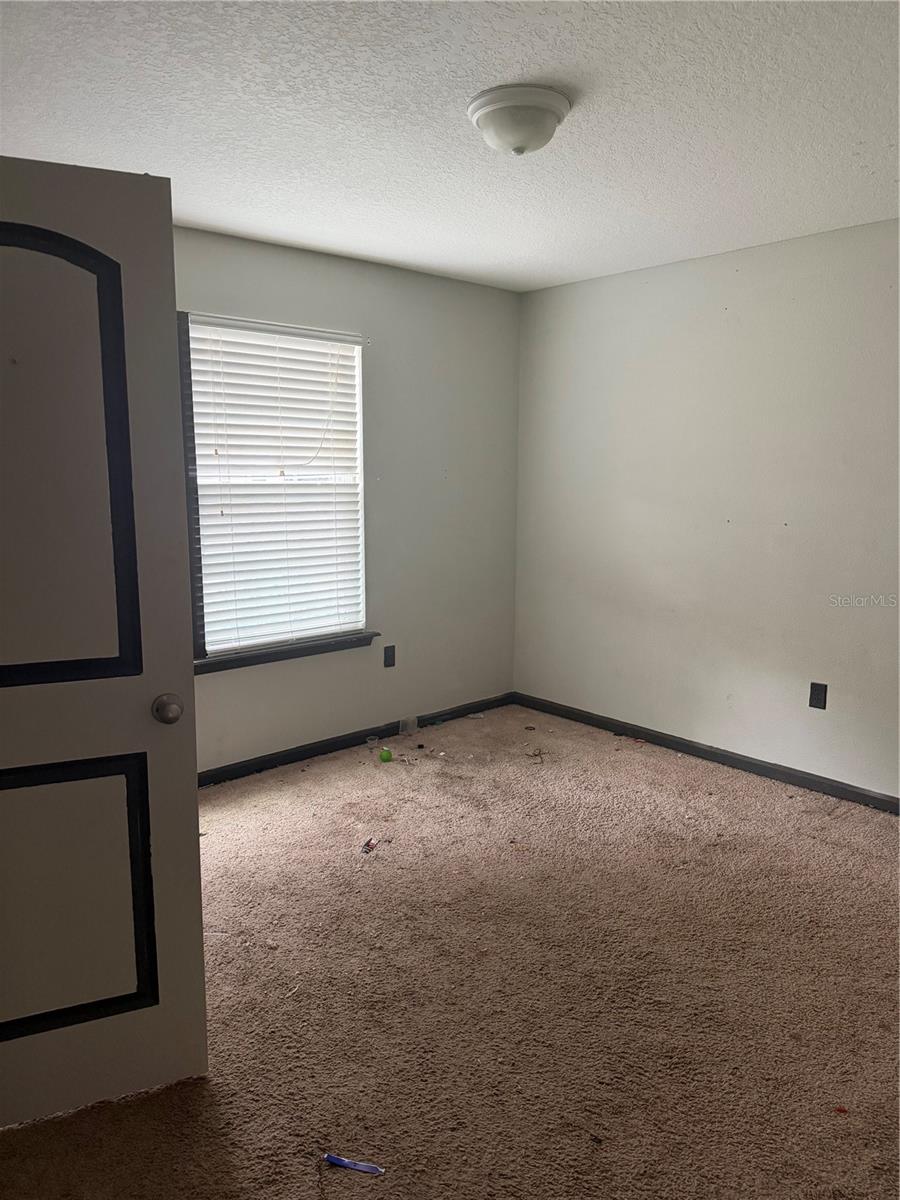 Listing photo id 8 for 3292 Hidden Meadows Court