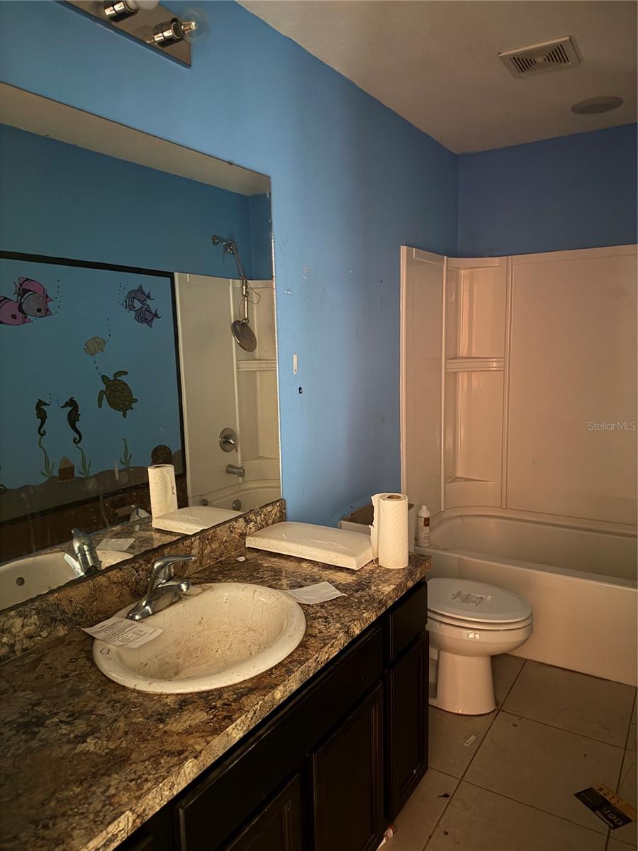 Listing photo id 14 for 3292 Hidden Meadows Court