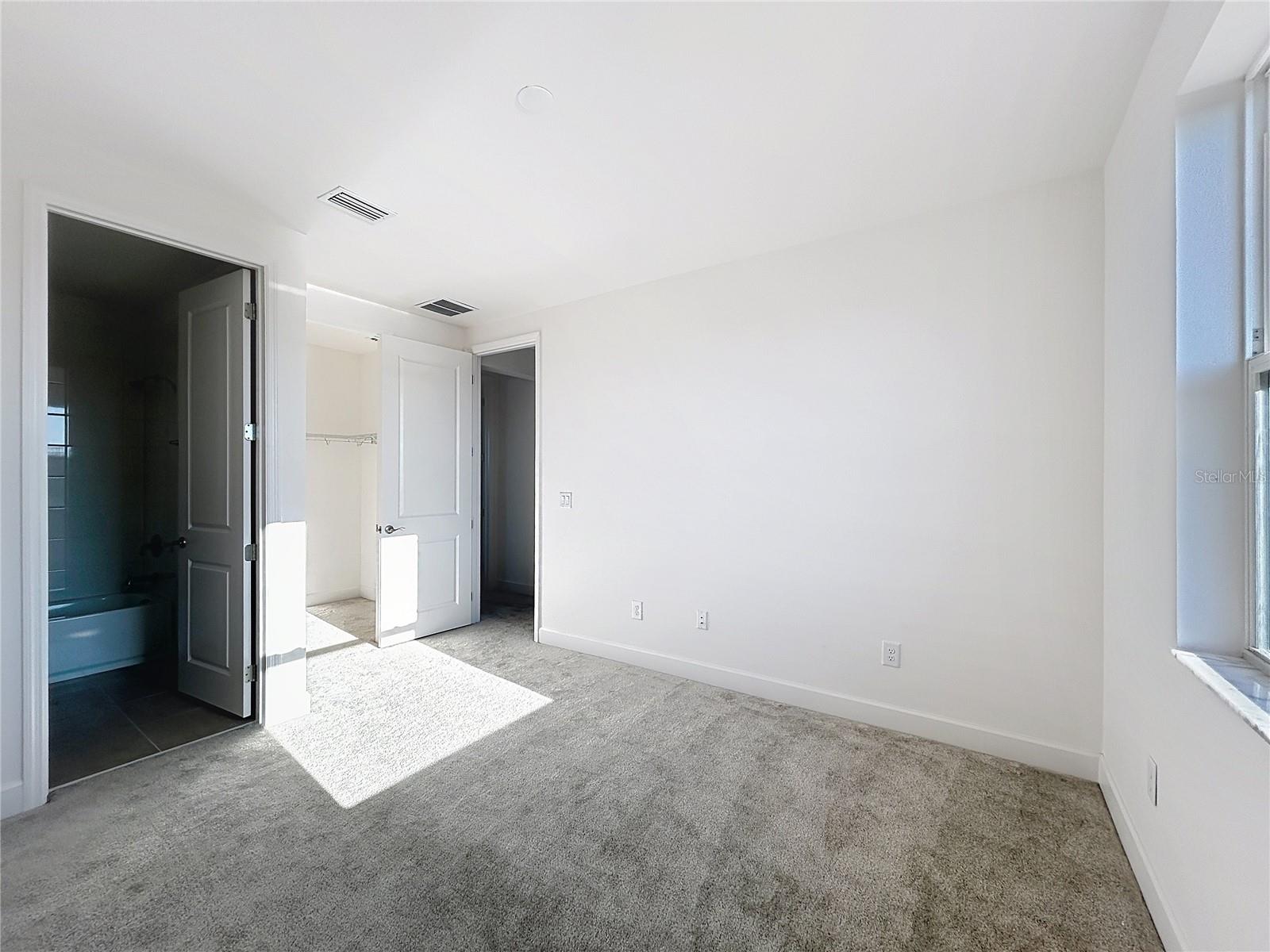 Image 9 of 30 For 32801 Tree Of Life Avenue