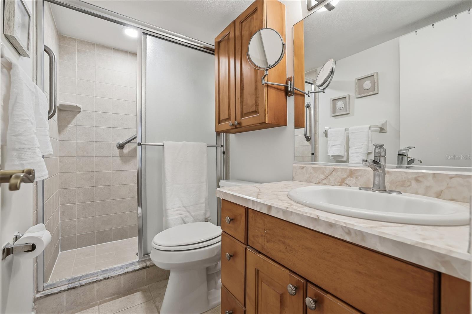 Image 16 of 23 For 5085 1st Street Ne 244