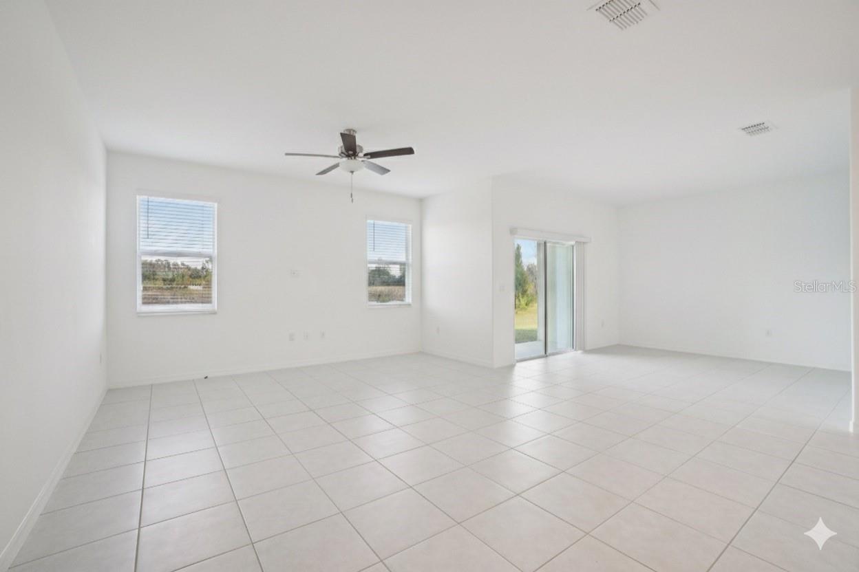 Image 10 of 35 For 6252 Shiner Street